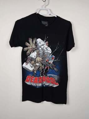 Marvel Deadpool Graphic T Shirt Small Black Comic Superhero Marvel Comics Tee